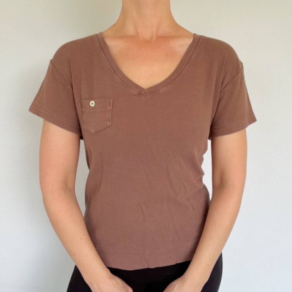 Fresh Produce brown cotton v-neck short sleeve pocket tee size large